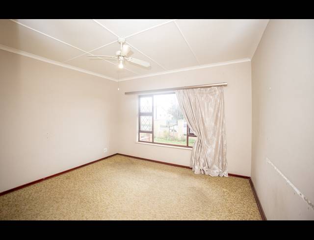 3 BEDROOM HOUSE FOR SALE IN WILLOW PARK